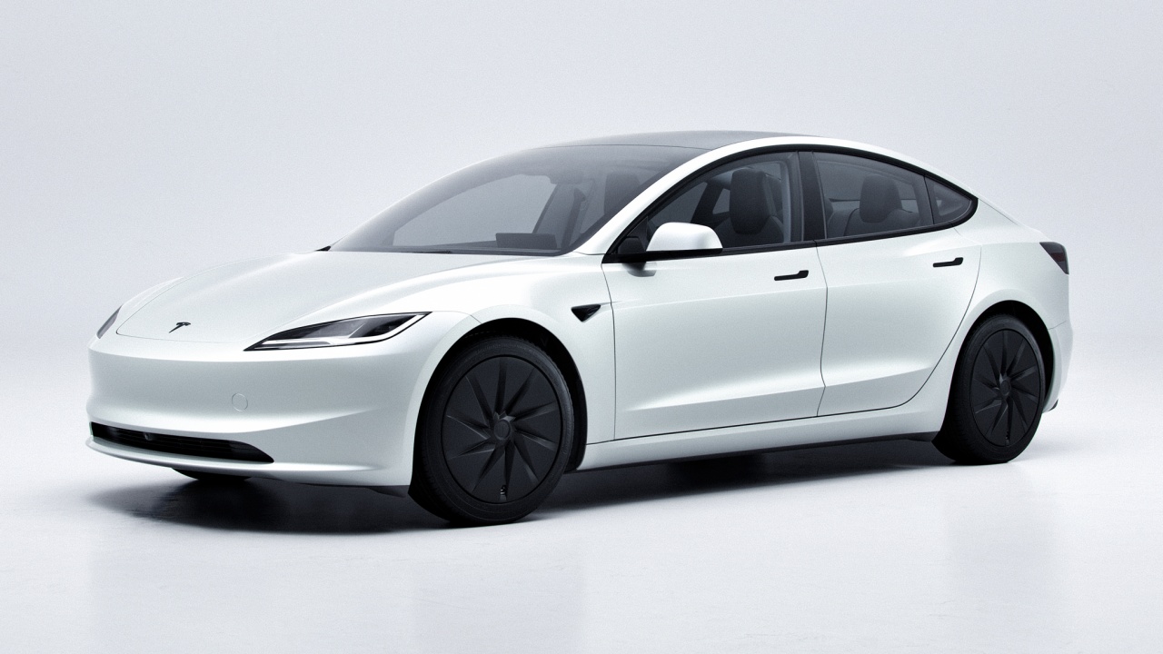 El Tesla Model 3 baja de precio en España: desde 33.365 euros con 534 km de autonomía