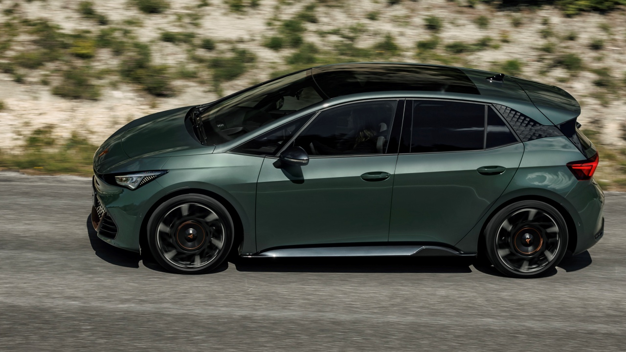 Volkswagen llama a revisión a casi 100.000 de sus coches eléctricos por riesgo de incendio en sus baterías