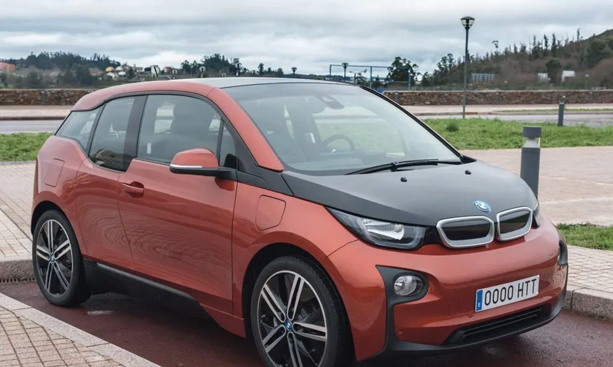 BMW i3 de segunda mano: el eléctrico rompedor que hoy cuesta menos de 9.000 euros