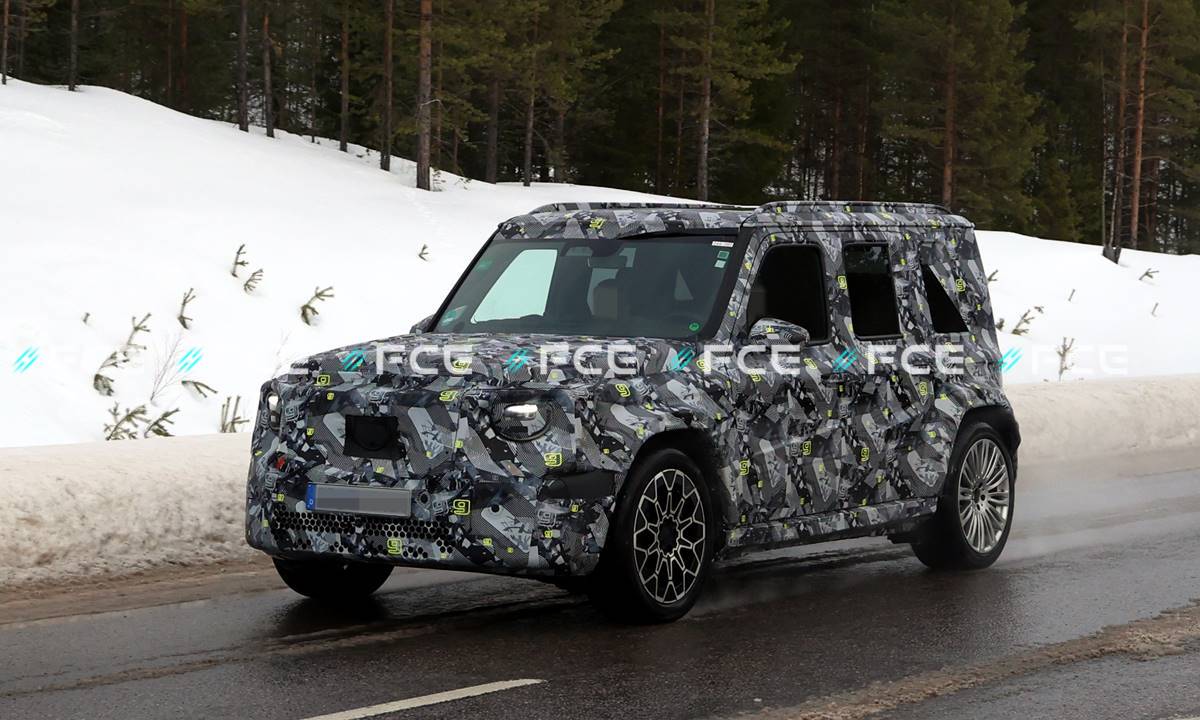El nuevo Mercedes Clase G eléctrico apunta a los 600 km de autonomía y se deja ver con menos camuflaje