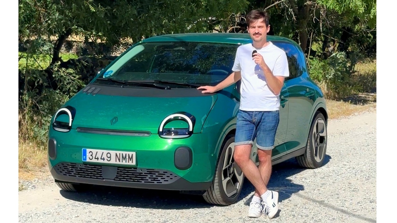 Probamos el nuevo Renault Twingo E-Tech eléctrico, un asequible urbano europeo que pone en jaque a sus rivales chinos