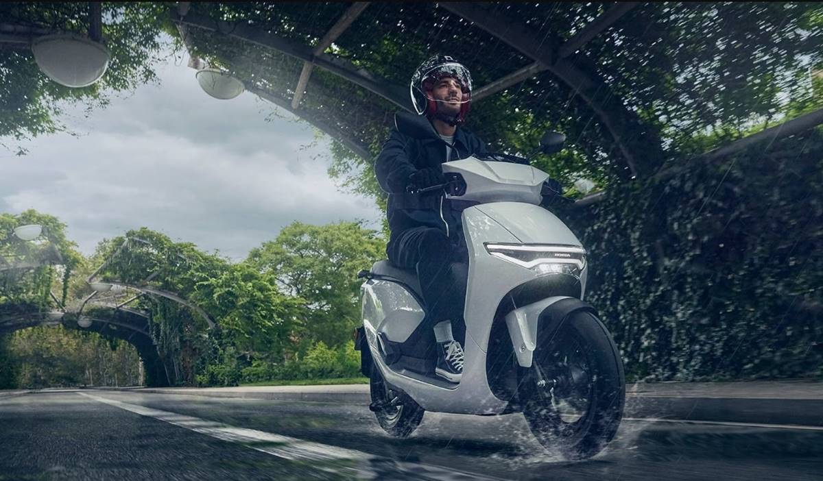 Scooters eléctricos por menos de 5.000 euros: estos son los más interesantes