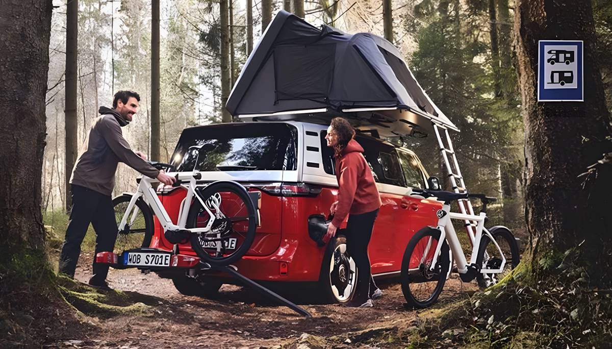 Esta bicicleta eléctrica estrena la primera cámara trasera integrada del mundo y gafas inteligentes para aumentar la seguridad