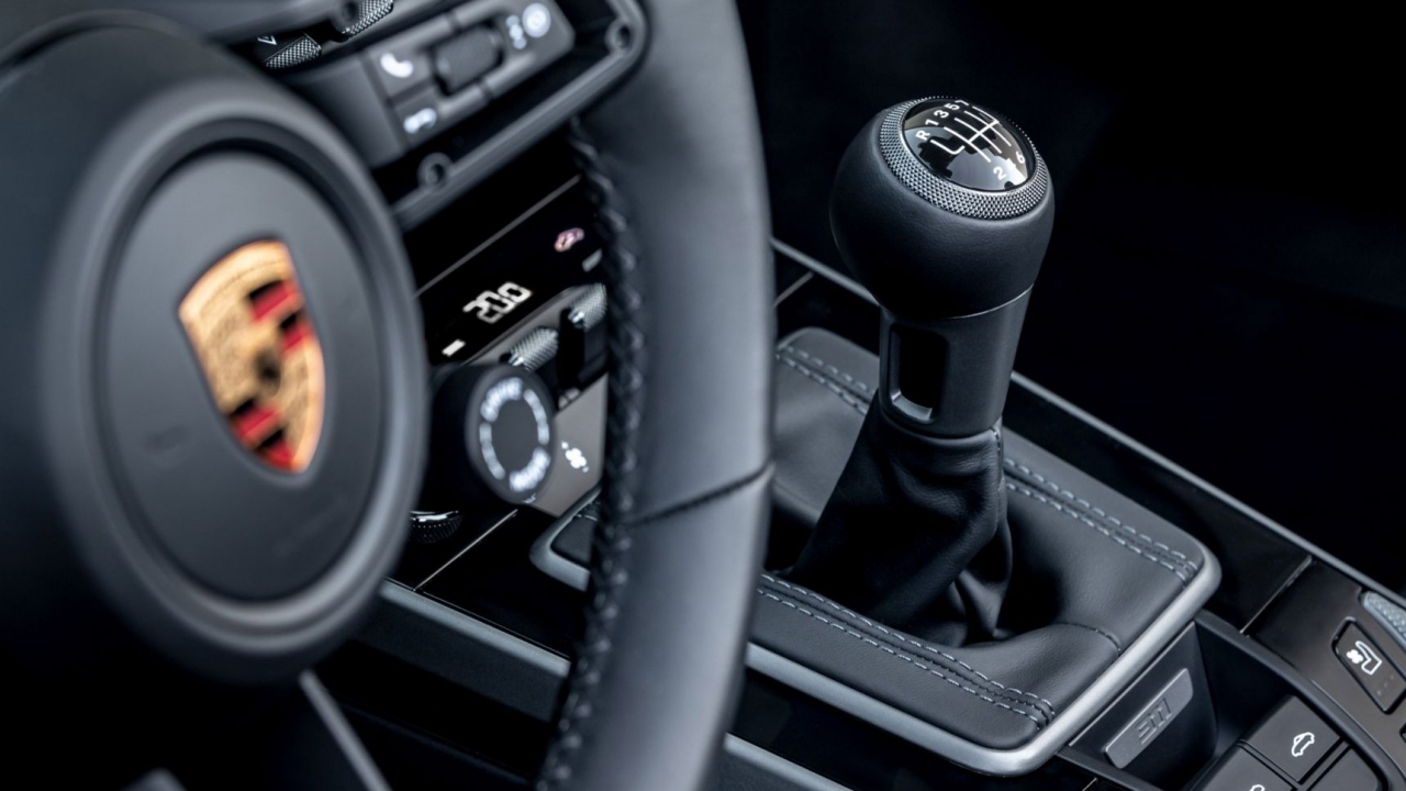 Porsche patenta la receta del cambio manual que podría utilizar en sus coches eléctricos