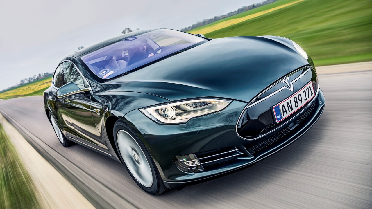 Este Tesla Model S tiene 370.000 km. ¿En qué estado se encuentra su batería?