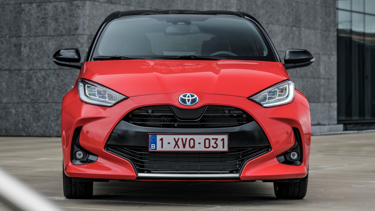 Tras arrasar con el C-HR+, Toyota lanzará un Yaris eléctrico para competir contra el Renault 5