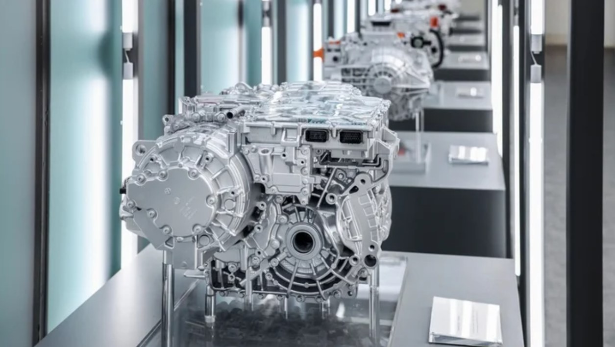 Una eficiencia récord del 93,8%: Geely presenta su revolucionario sistema de propulsión eléctrico "Thunder"