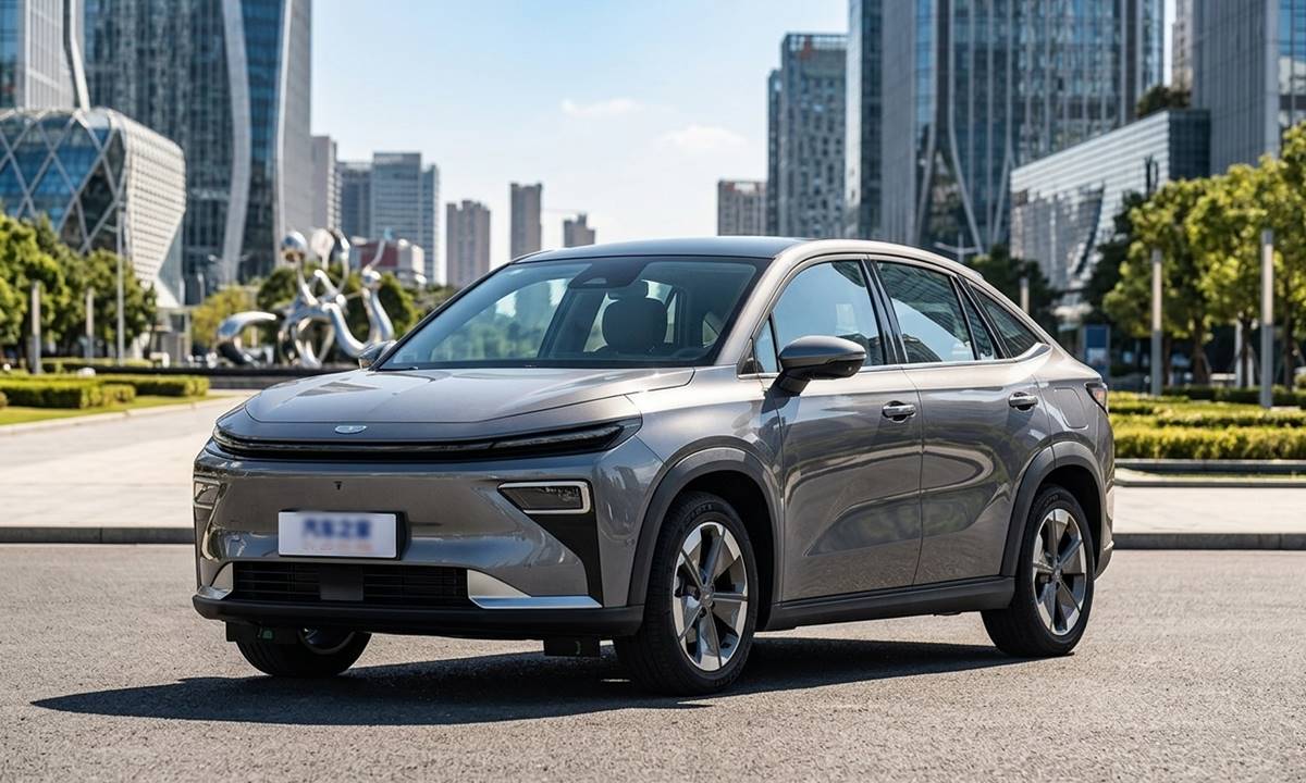 Geely lanza el eléctrico con extensor de autonomía total: 375 km de autonomía eléctrica, carga ultrarrápida y desde 15.000 euros