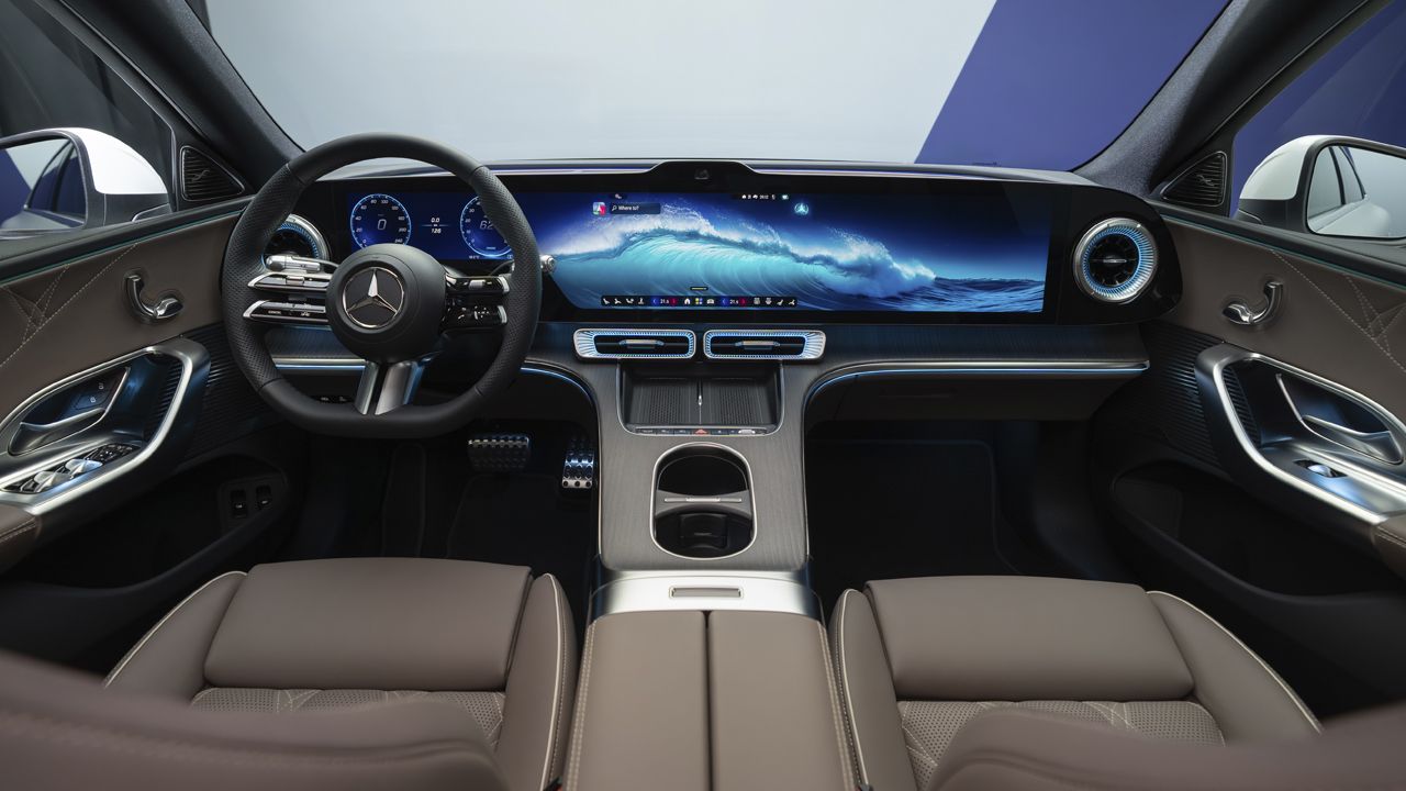 "Queremos botones físicos". Mercedes reintroducirá los mandos tradicionales tras las críticas de los clientes