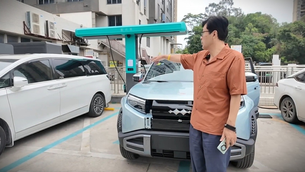 La carga ultrarrápida de BYD calienta la batería a niveles preocupantes: 76 ºC