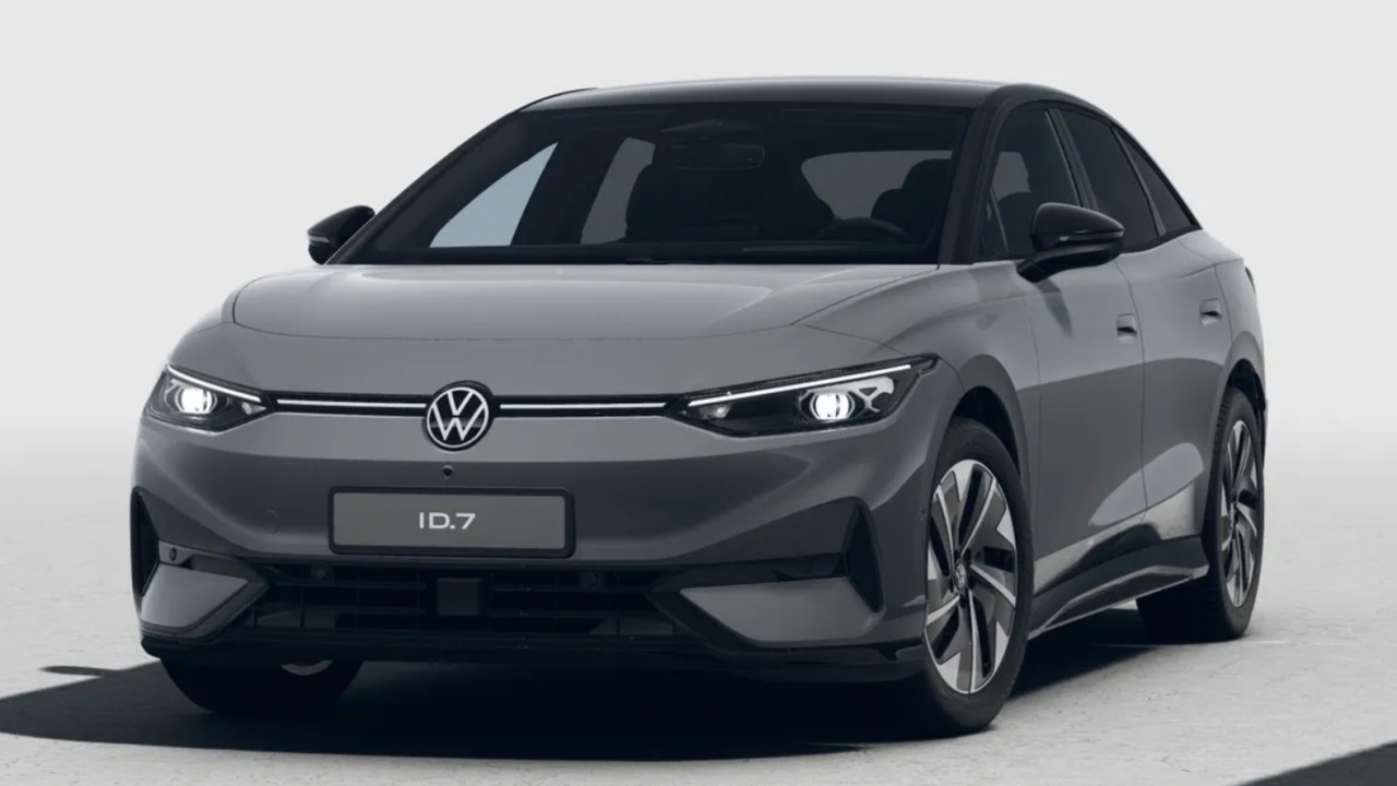 El Volkswagen ID.7 recibe una versión más barata con casi 500 km de autonomía