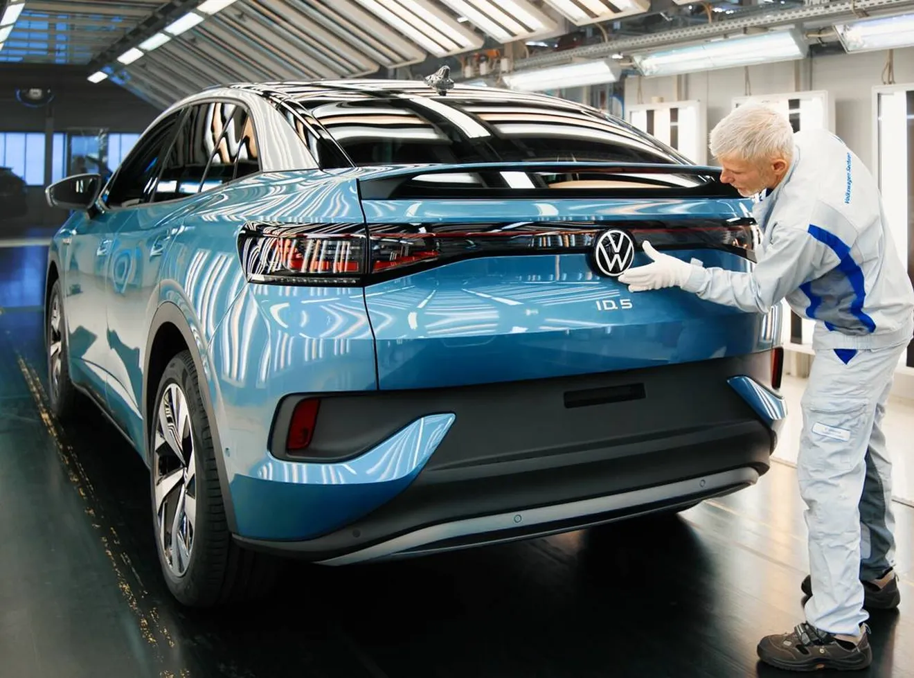 Alemania se bloquea en su estrategia para el coche eléctrico y camina hacia el colapso