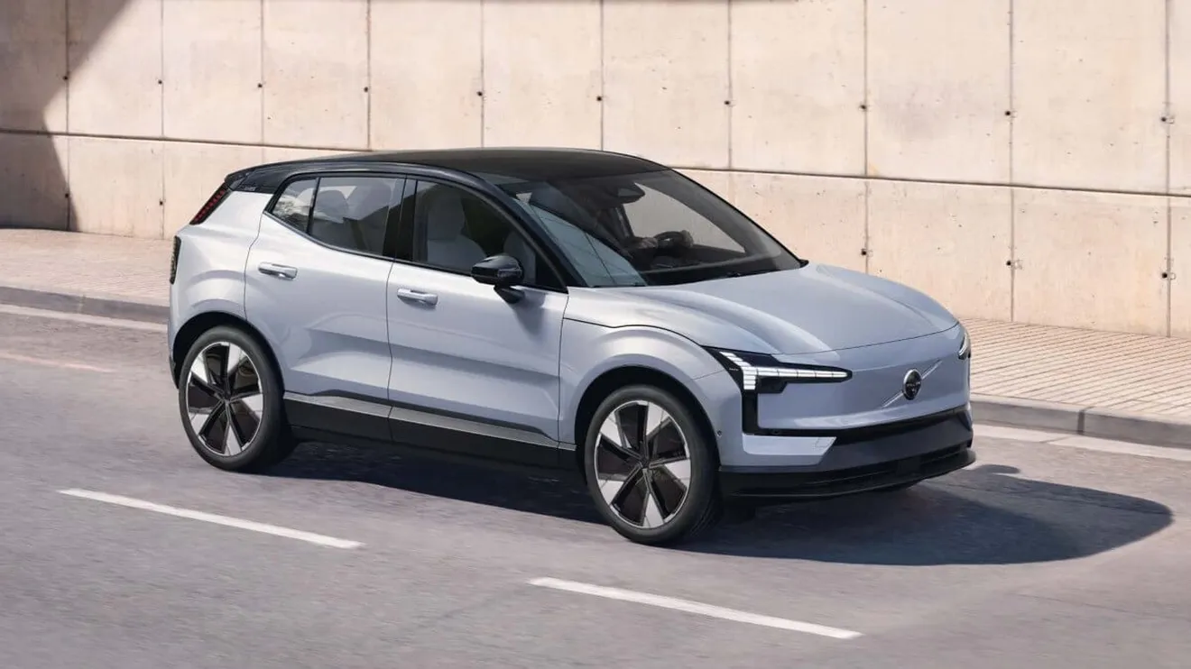 Volvo se abre a seguir vendiendo híbridos tras 2030, año en el que se había propuesto ser una marca 100% eléctrica