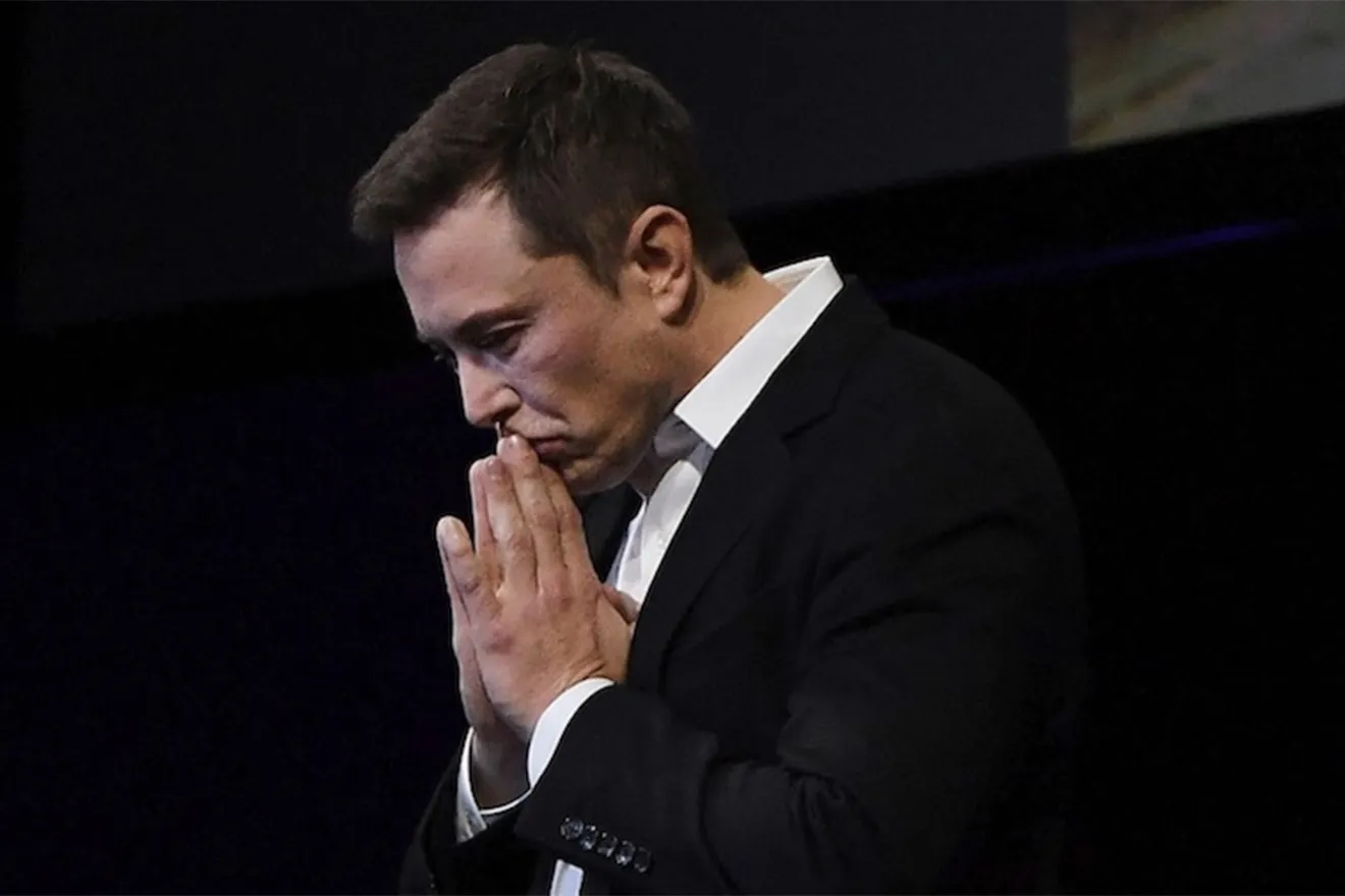 Elon Musk amenaza a Tesla. O recibe su compensación de 56.000 millones, o se llevará la tecnología de IA y robótica