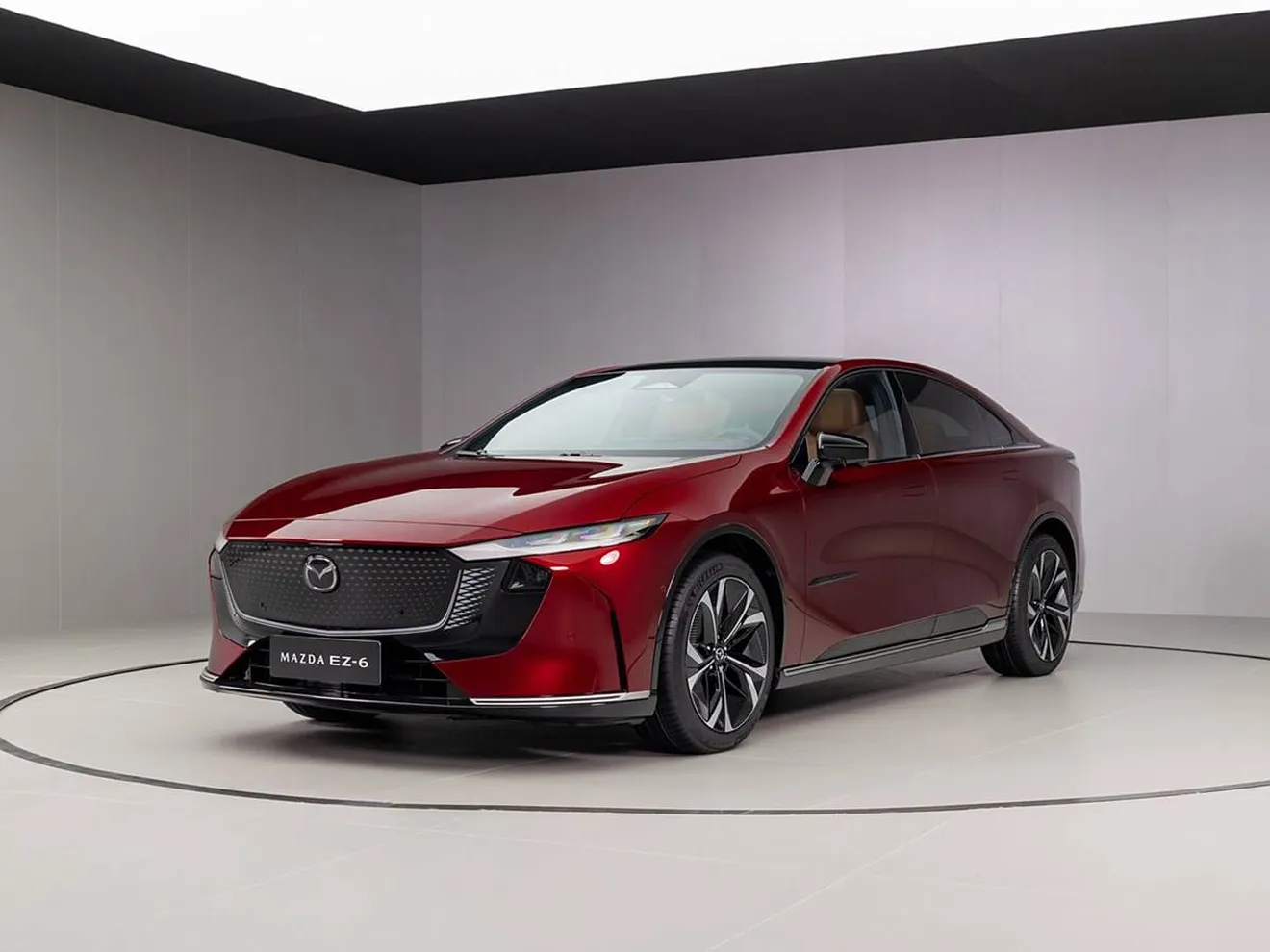 Mazda EZ-6. Una berlina eléctrica y con extensor de autonomía que saldrá a la venta en China este mes