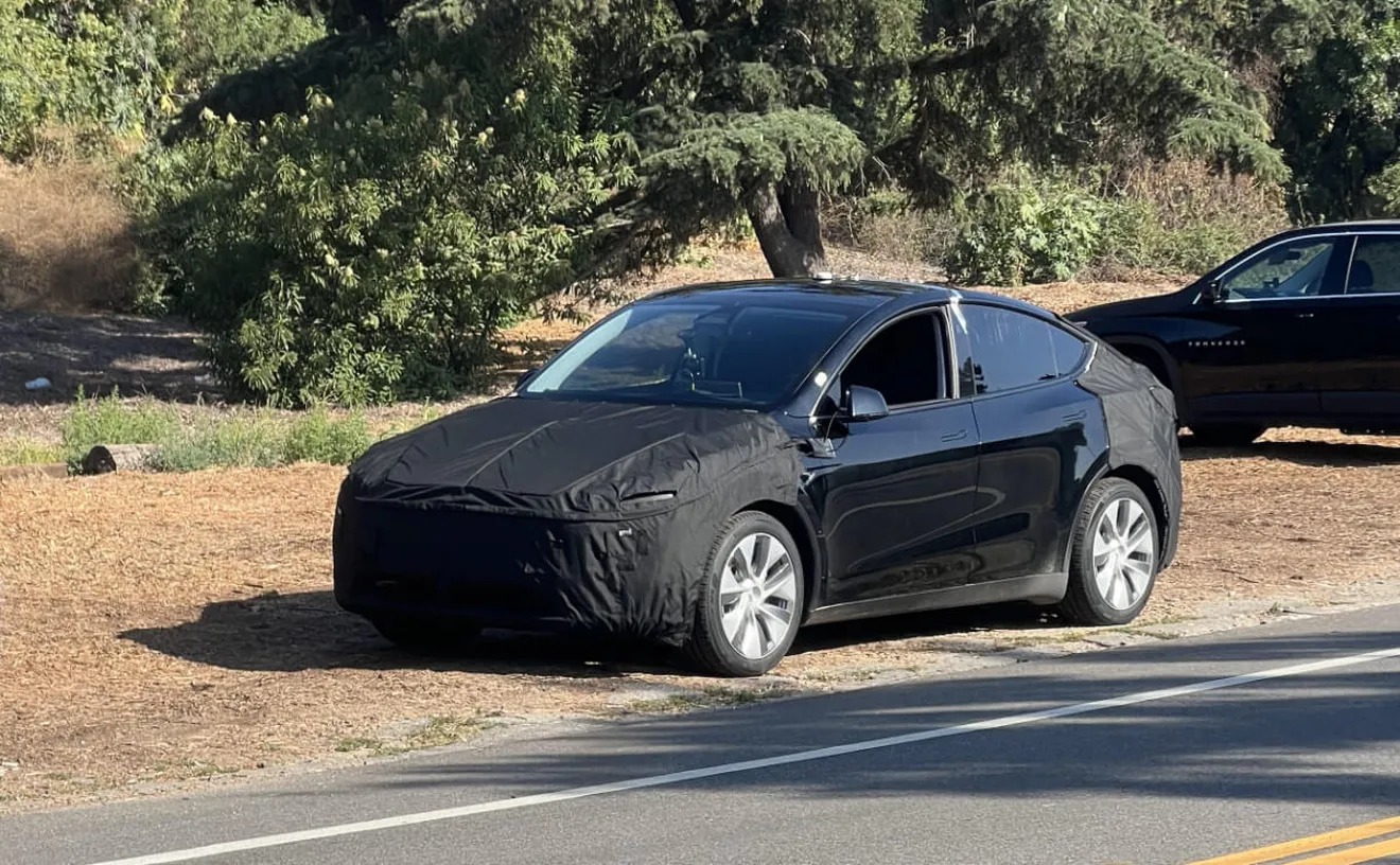 Avistado el nuevo Tesla Model Y Juniper durante unas pruebas en España