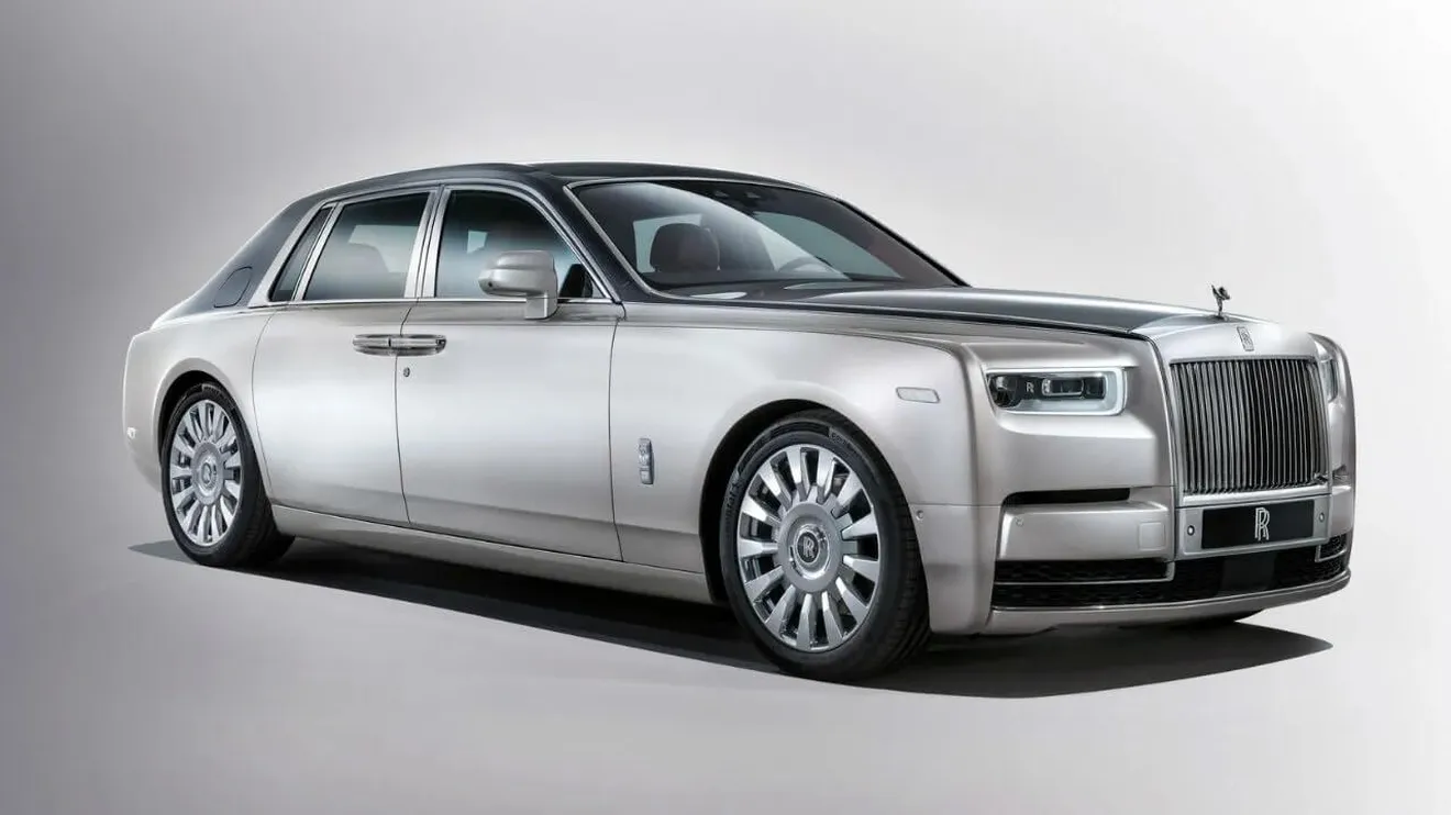 El coche más lujoso del mundo abandonará los motores de gasolina, el próximo Rolls-Royce Phantom será eléctrico