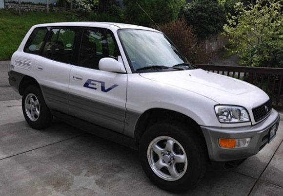 Toyota Rav4 EV, una joya a la venta en Ebay