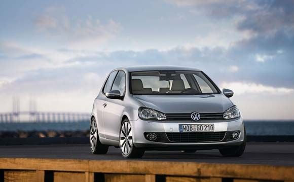 Volkswagen presentará el Golf enchufable en París 2012