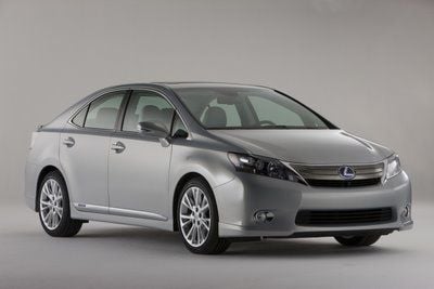 Lexus HS250h, el Prius de lujo.