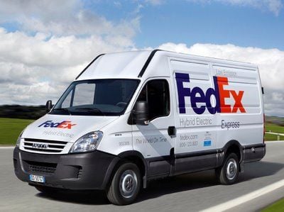 Fedex prueba furgonetas híbridas