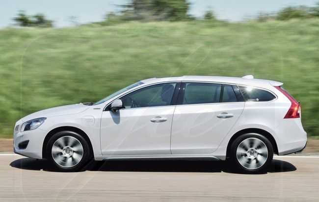 Volvo confirma la producción del V60 enchufable para 2012