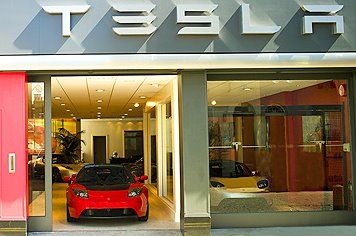 Tesla abre su tienda de Munich