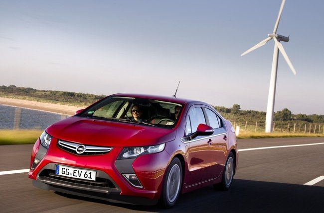 Opel retrasa las entregas del Ampera indefinidamente