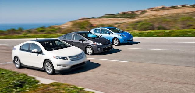 ¿50 años para la llegada masiva de los coches eléctricos?