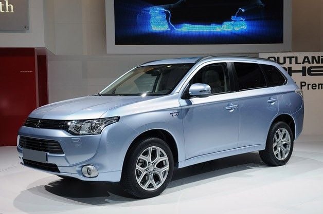 El Mitsubishi Outlander quiere ser el primer todocamino híbrido enchufable del mercado