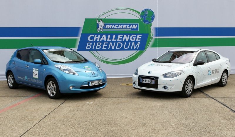 Ibil y Renault-Nissan firman un convenio para la instalación de puntos de recarga particulares