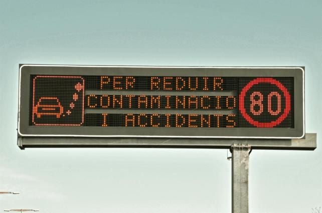 Madrid y Barcelona pagarán multas millonarias por su contaminación