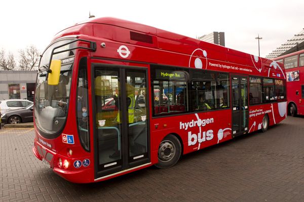 Noruega pone en marcha cinco autobuses a hidrógeno