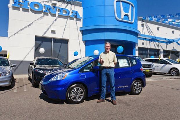 El Honda Jazz eléctrico llega al primer participante en el programa de pruebas