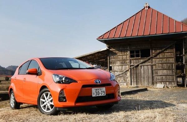 El Toyota Aqua se afianza en la primera posición de ventas de coches en Japón