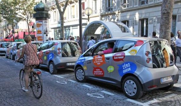 Autolib celebra la llegada del coche número 1.000