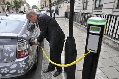 REE asegura disponibilidad de recargas para 6 millones de coches eléctricos