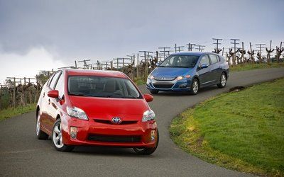 El Prius barre en ventas al Insight