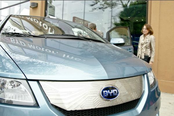 BYD comienza en China la venta del E6 a particulares