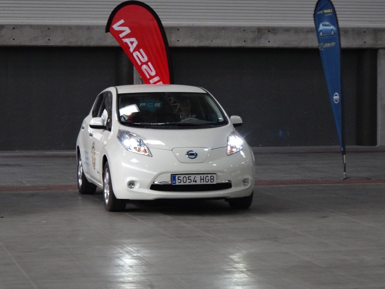 Salón de Valladolid 2011: Primera toma de contacto con el Nissan Leaf