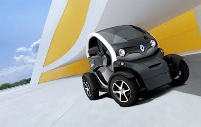 El Twizy, primer coche eléctrico en el Centro Cultural Oscar Niemeyer