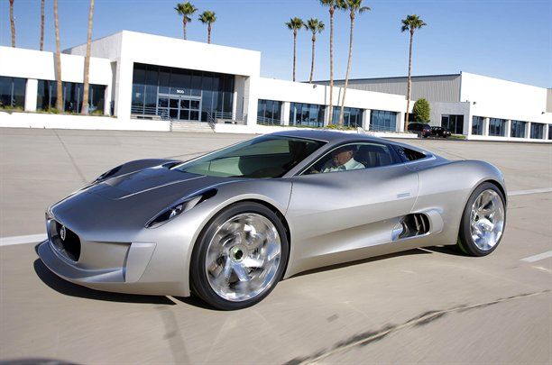 Jaguar confirma el C-X75 para el 2014