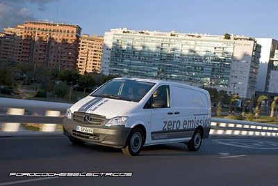 Mercedes entrega las primeras Vito E-Cell; el primer vehículo eléctrico que se produce en serie en España