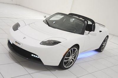 Tesla regala otro Roadster a cada propietario de su deportivo eléctrico