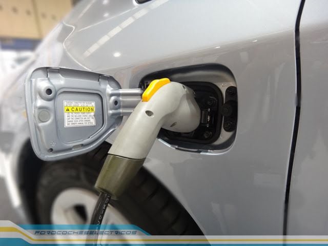 Reus acogerá la primera fábrica de baterías de litio para coches eléctricos de España