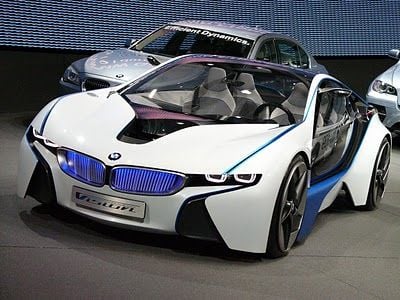 BMW planea un rival para el Tesla Roadster