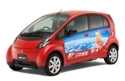 El servicio de correos de Japón comienza la electrificación de sus coches de reparto