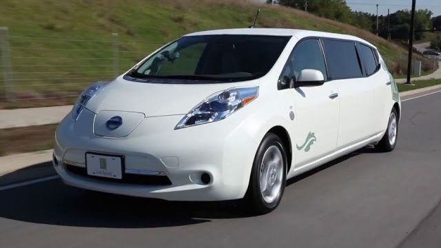 Nissan Leaf limusina a la venta en Ebay