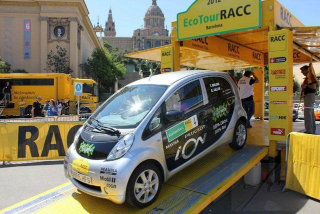 El Peugeot iOn se hace con la victoria en el Ecotour RACC Barcelona