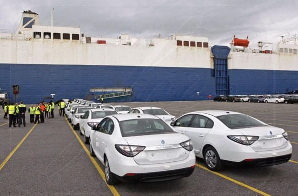 El puerto de Vigo baja las tasas al coche elétrico